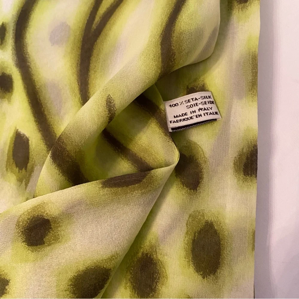 ITALY SCARF GREEN WHITE SILK ABSTRACT PRINT LONG RECTANGLE ACCESSORY